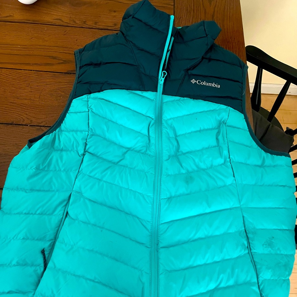 Columbia puffer vest size XL